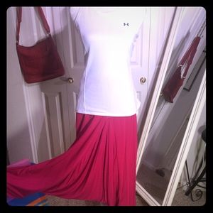 Yoga tank top + pink pantalones pants (India)